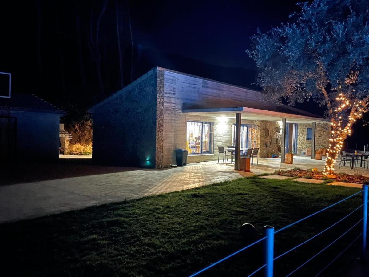 Casa Rural Madre Del Agua. Finca El Robledillo Монестерио Экстерьер фото